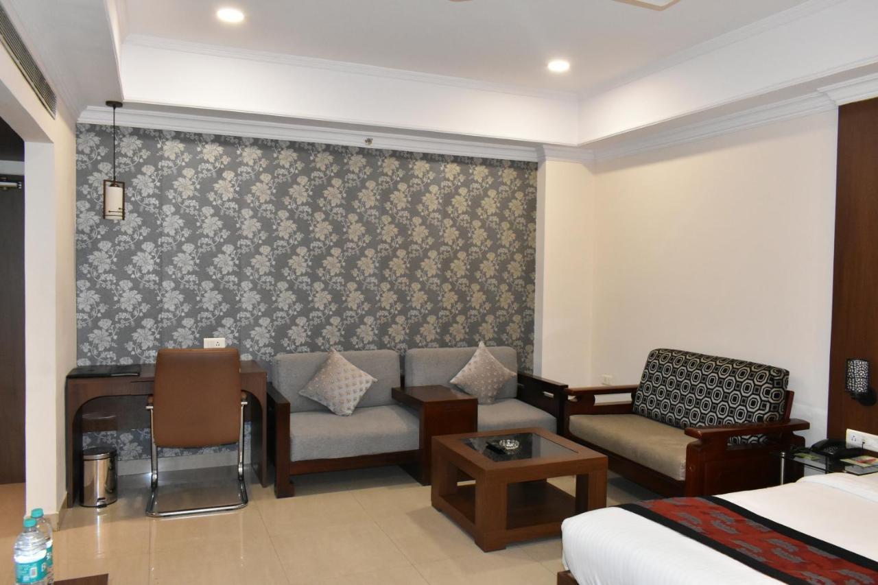 The Orchard Hotel Jharsuguda Buitenkant foto