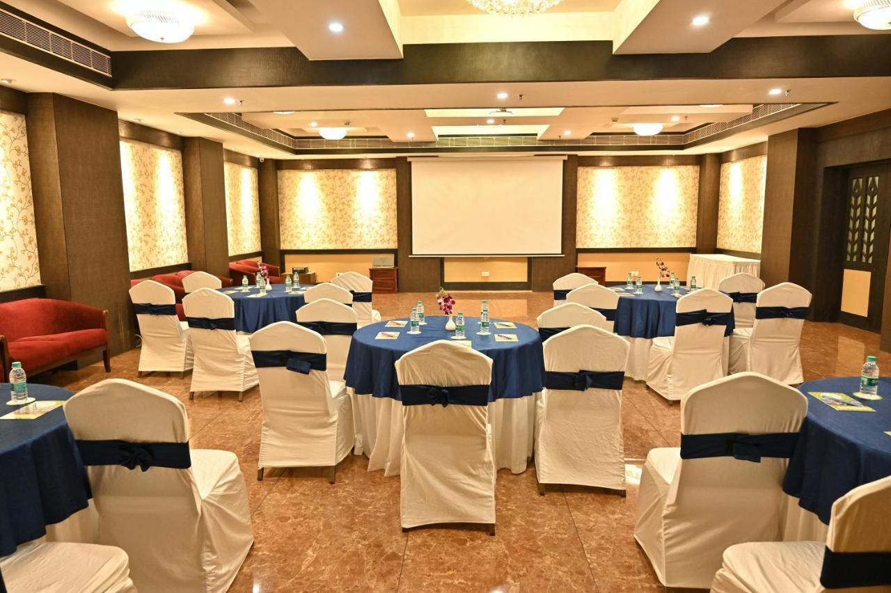 The Orchard Hotel Jharsuguda Buitenkant foto